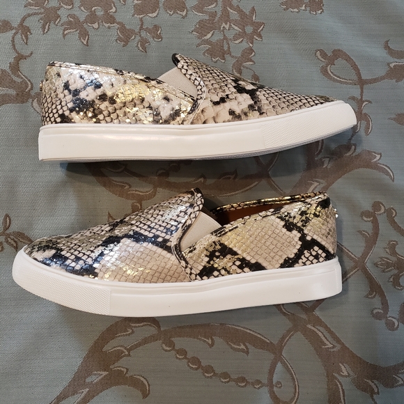 Steve Madden Safary Snake Slip On Sneakers NWOT - Picture 6 of 8